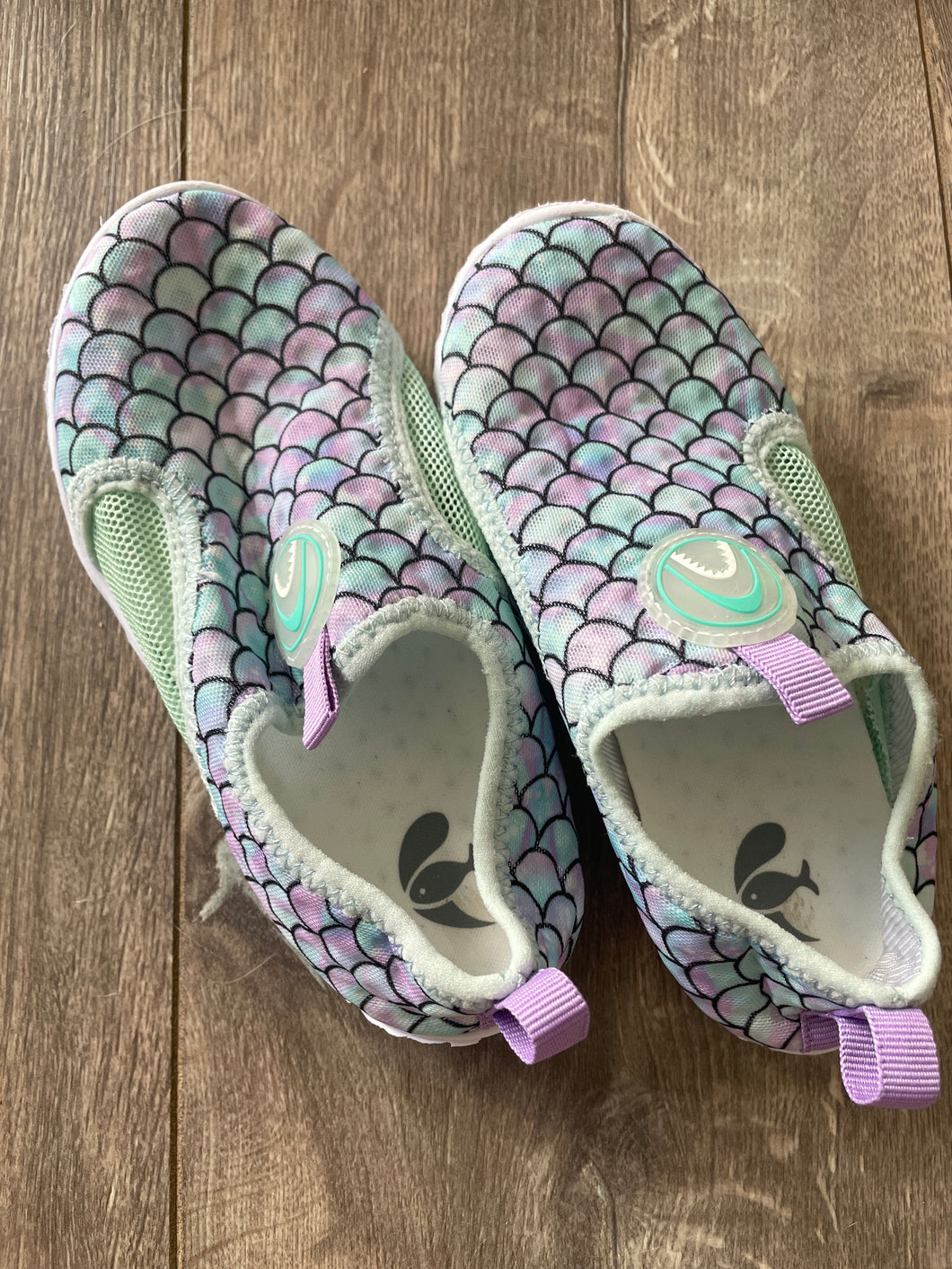 Water Shoes - size shoes-youth   10