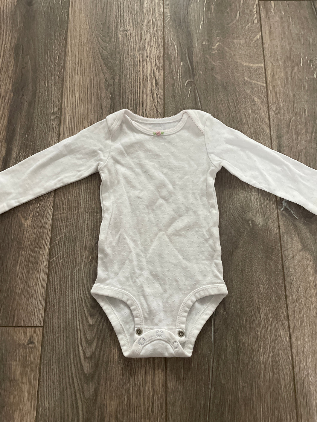Carters white onesie Long sleeve - size 12 Months