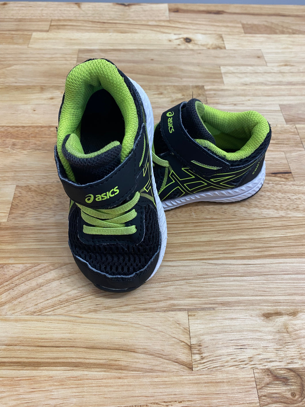 ASICS Sneakers - size Shoes-toddler 6