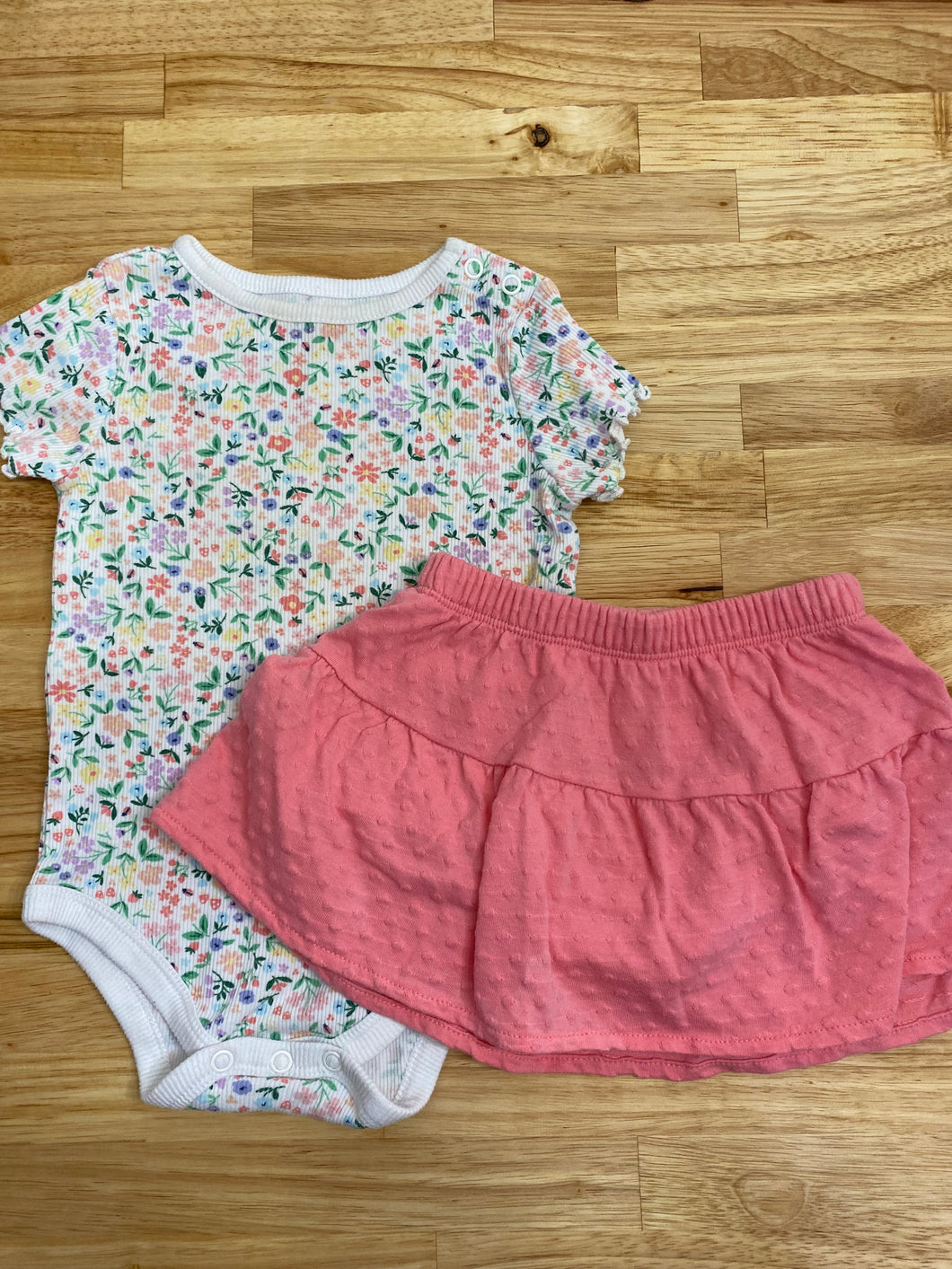 Flower Outfit - size 18 Months