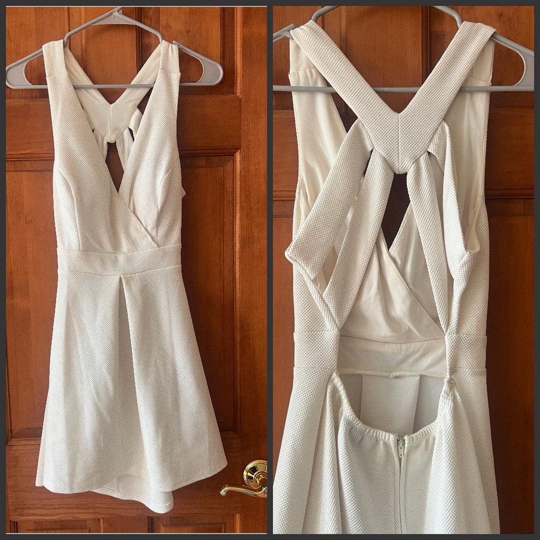 Cream White Sparkly Dres Speechless - size Junior Girls S (3-5)