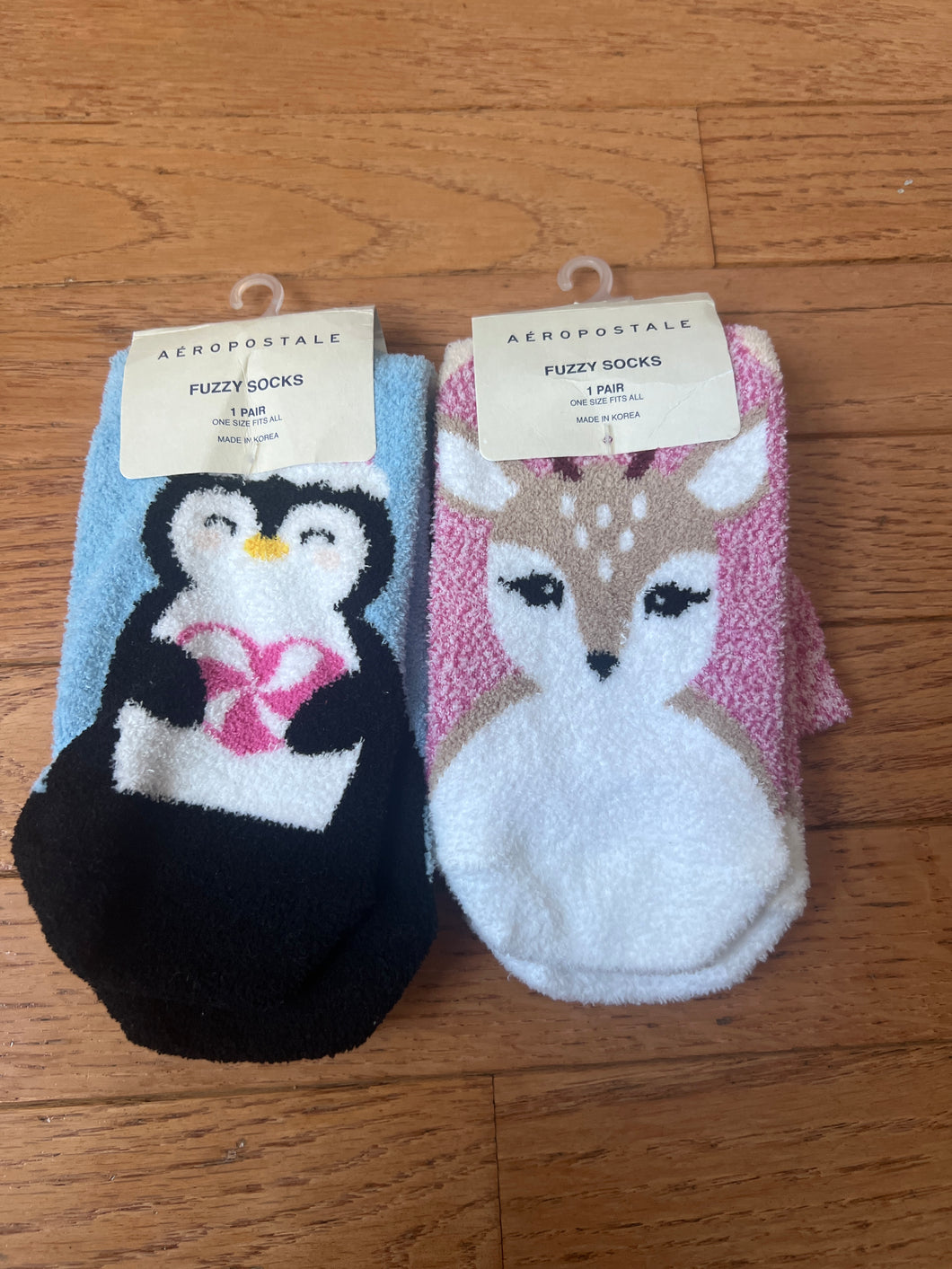 NEW! 2pc Fuzzy Socks Aeropostale