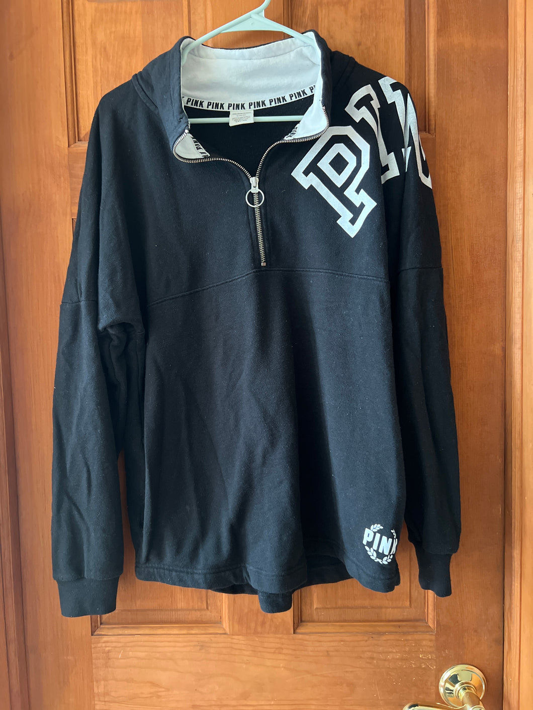 Black Quarterzip PINK - size Junior Girls M (7-9)