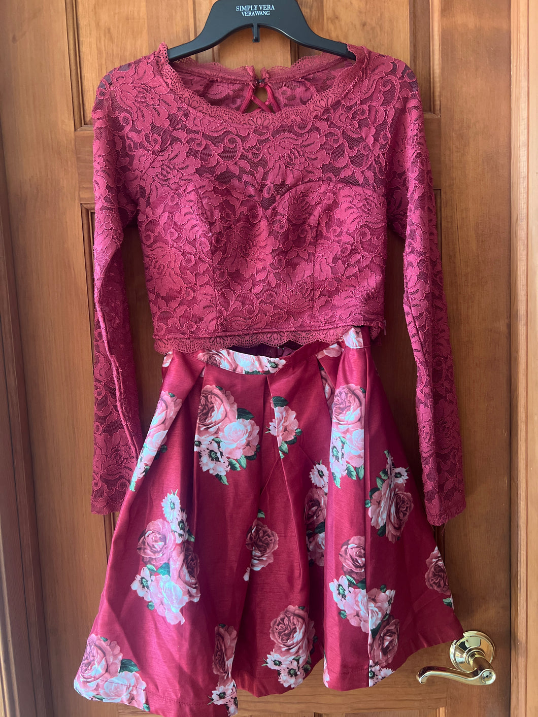 2Pc Formal Dress Sequin Hearts, Size 7 - size Junior Girls M (7-9)