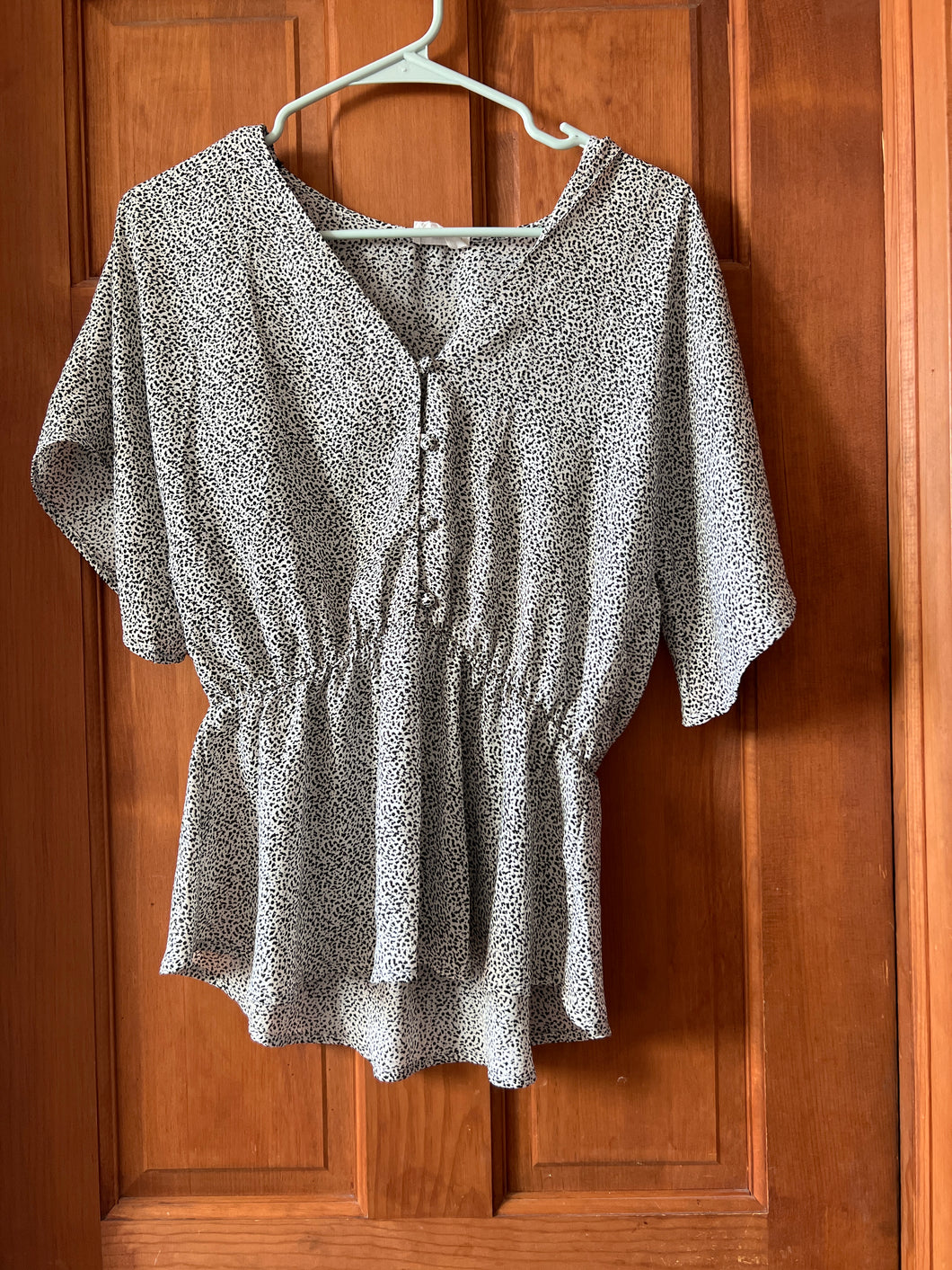 Cream/Black Blouse Sienna Sky - size Junior Girls M (7-9)