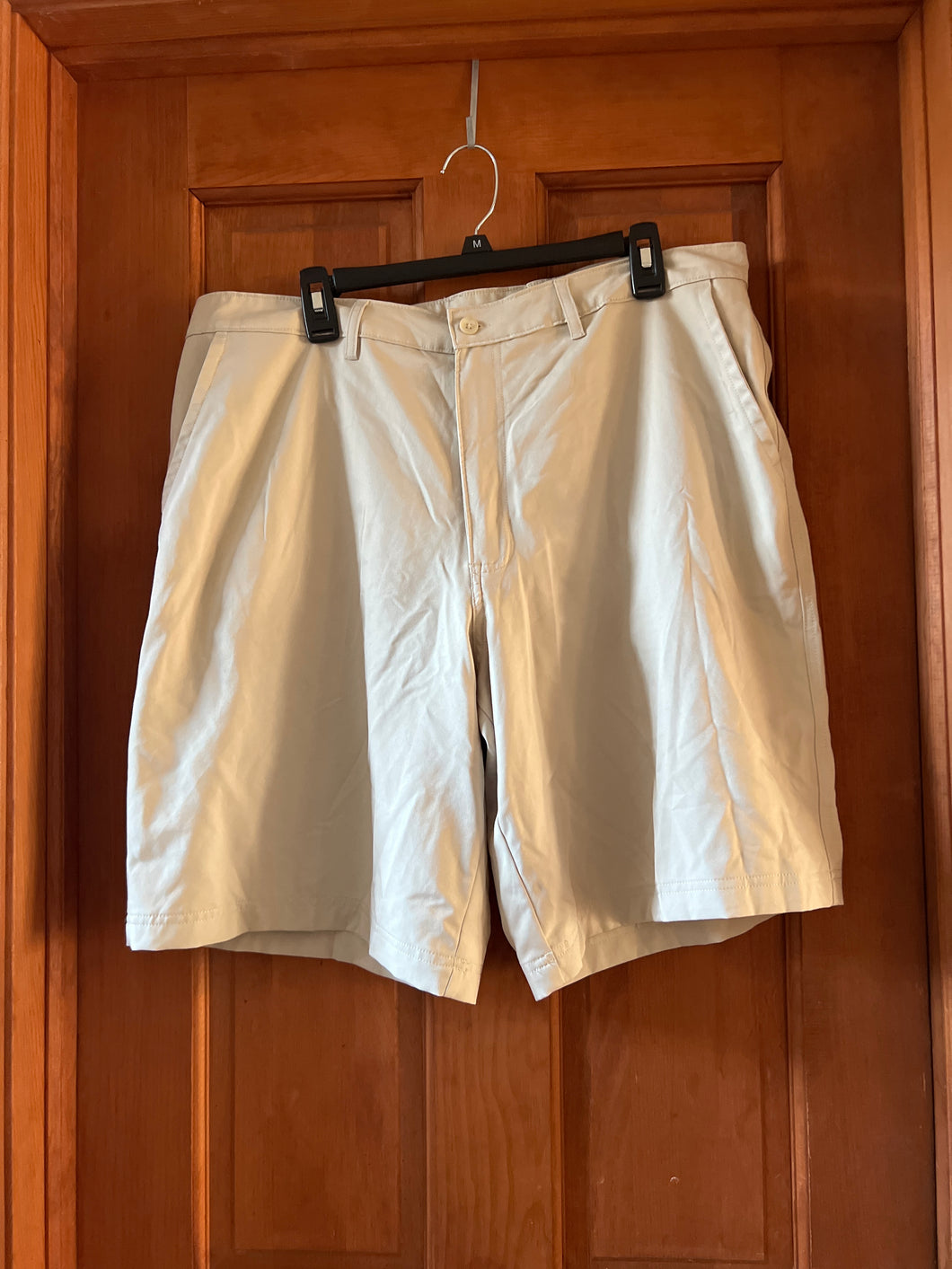 Tan Shorts Champion - size pants 40+