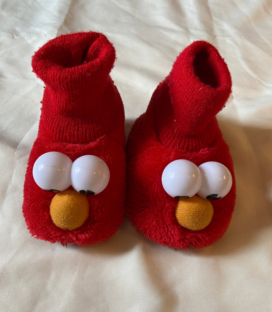 Elmo slippers Size small 3/4 - size Shoes-Baby 3
