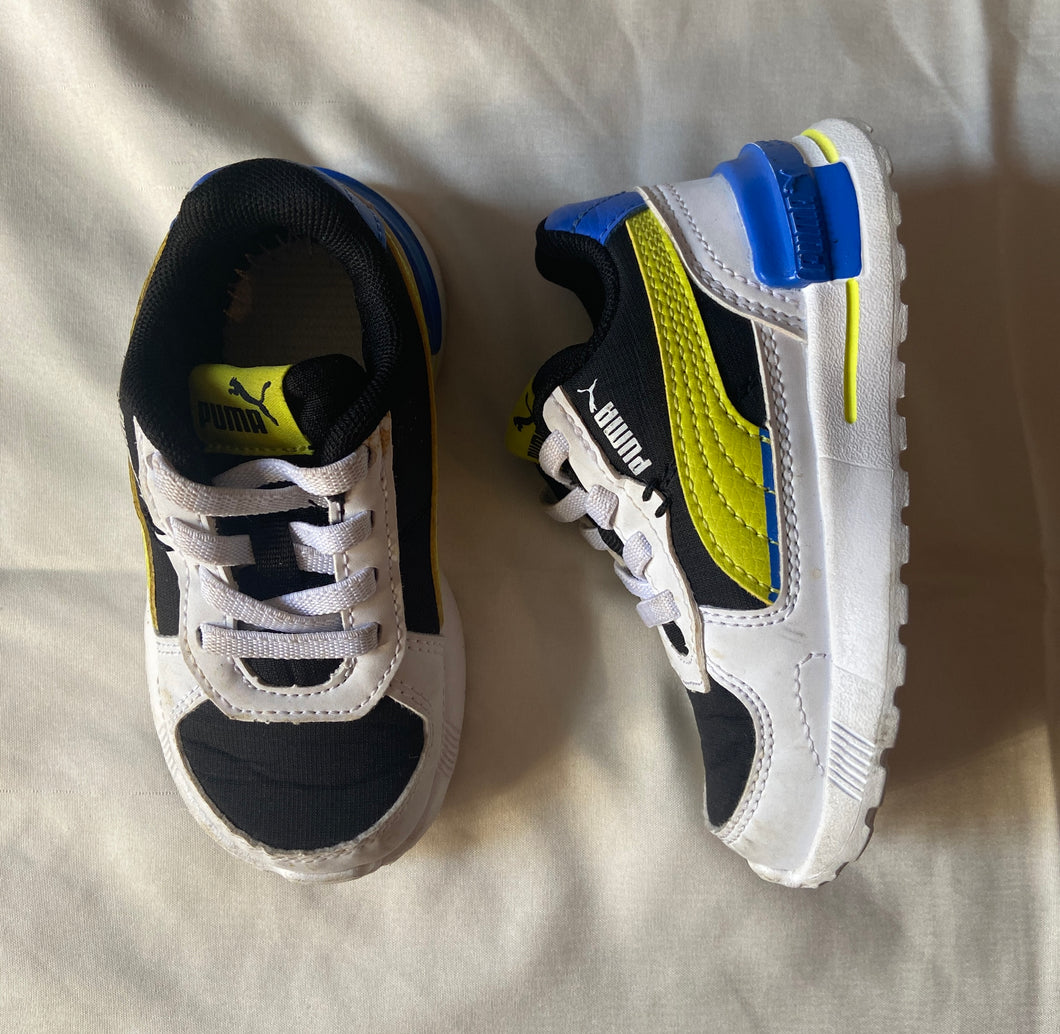 Puma sneakers - size Shoes-toddler 6