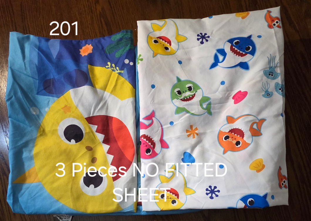 Baby Shark 3 PIECE Toddler Bedding - size Crib