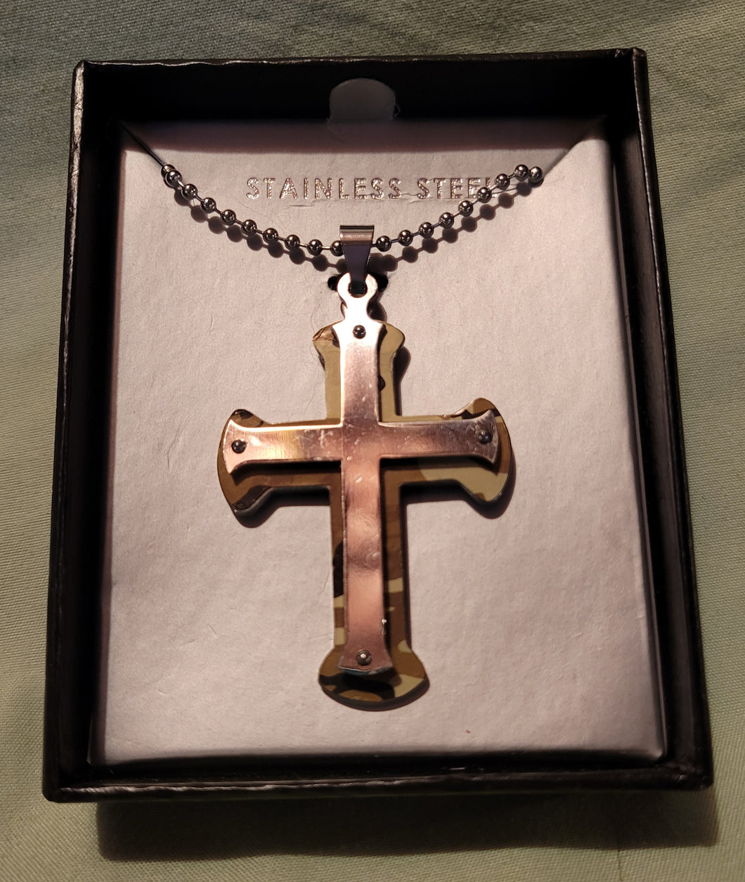 Metal Silver & Camo Cross Necklace