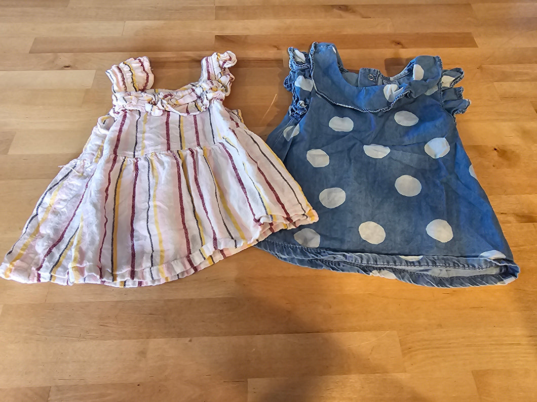 Carter's Dresses> - size 12 Months