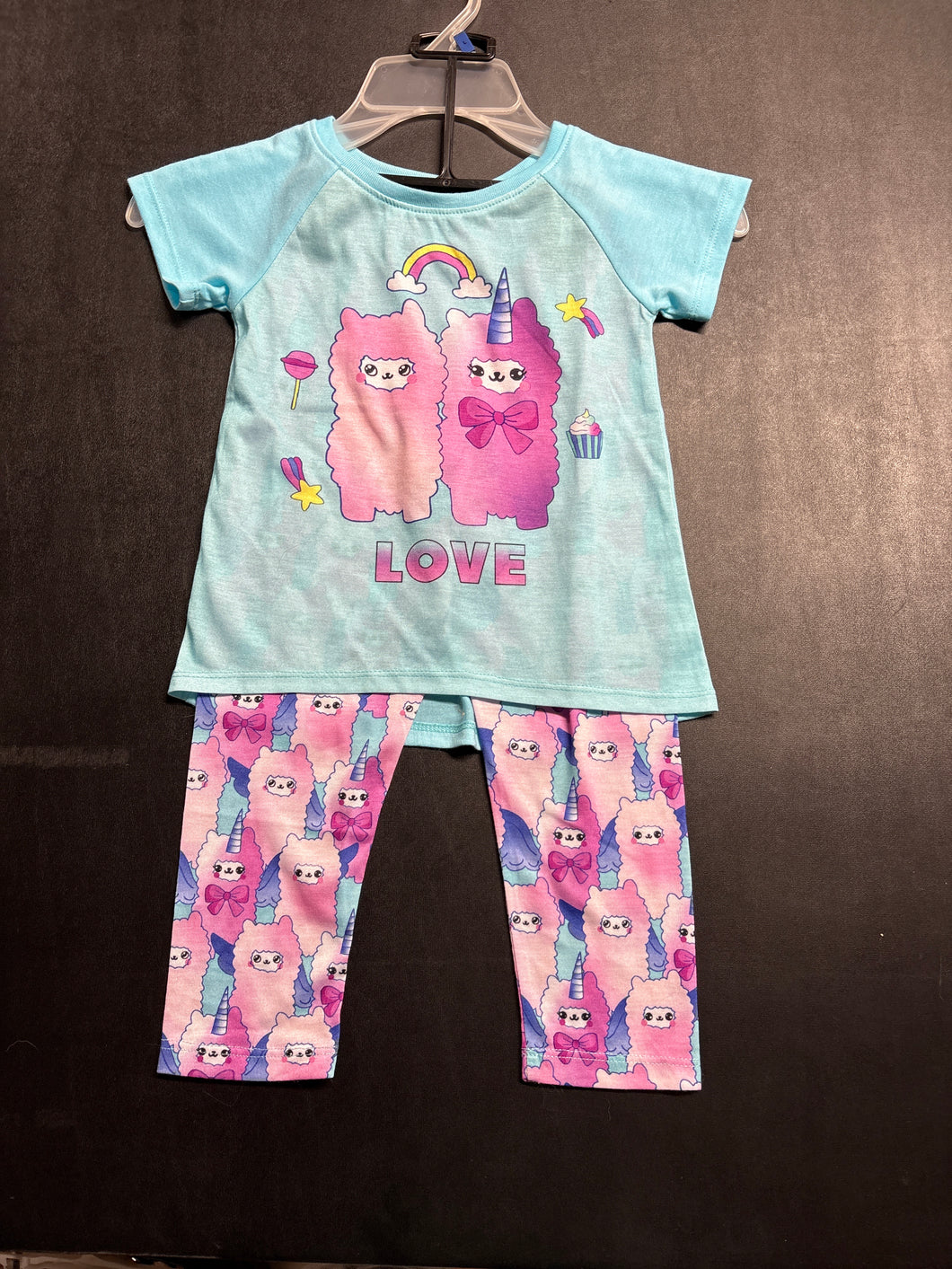 NEW CHILDRENS PLACE LOVE PAJAMAS - size 4T/4