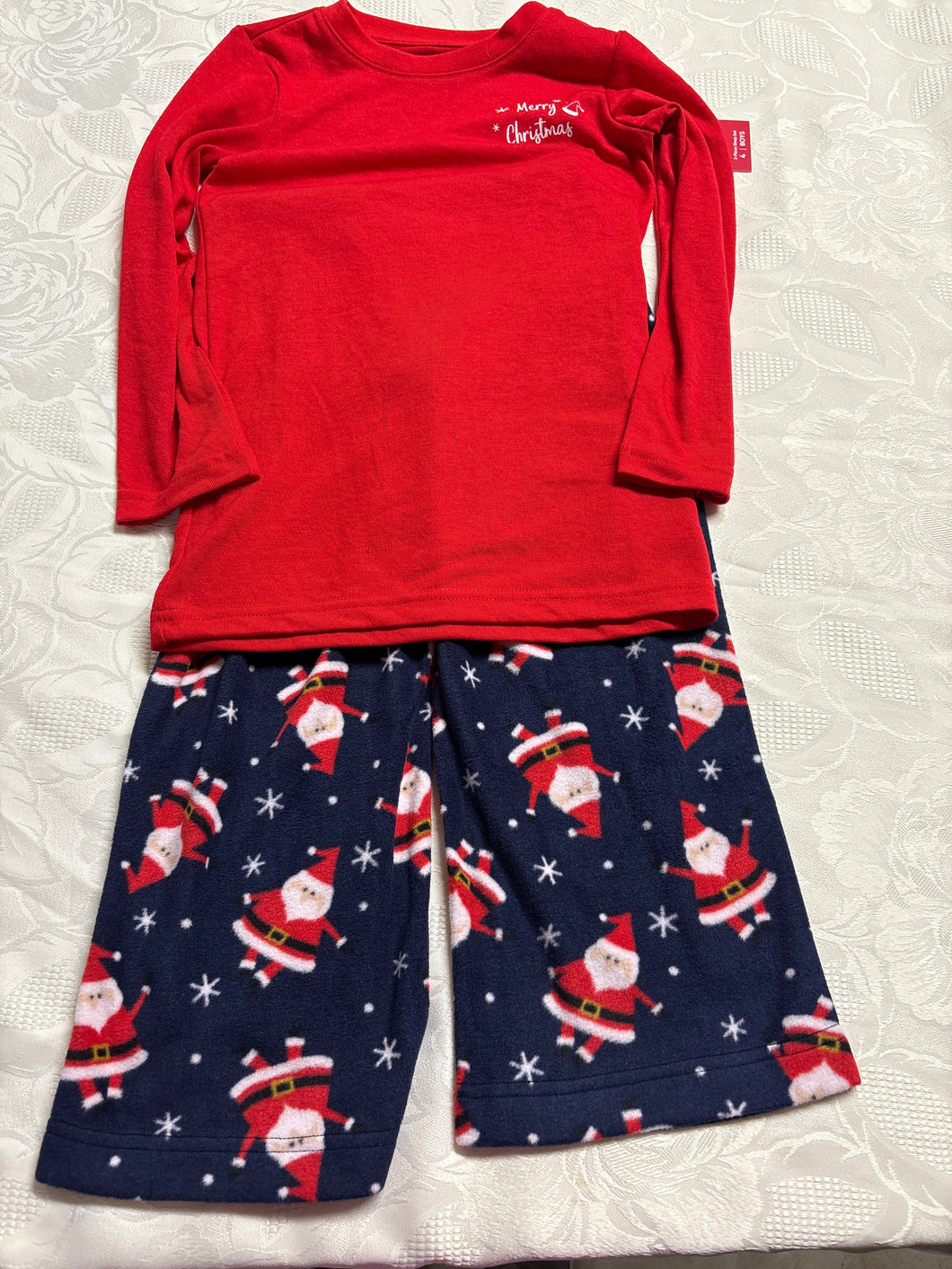NEW SANTA PAJAMAS - size 4T/4