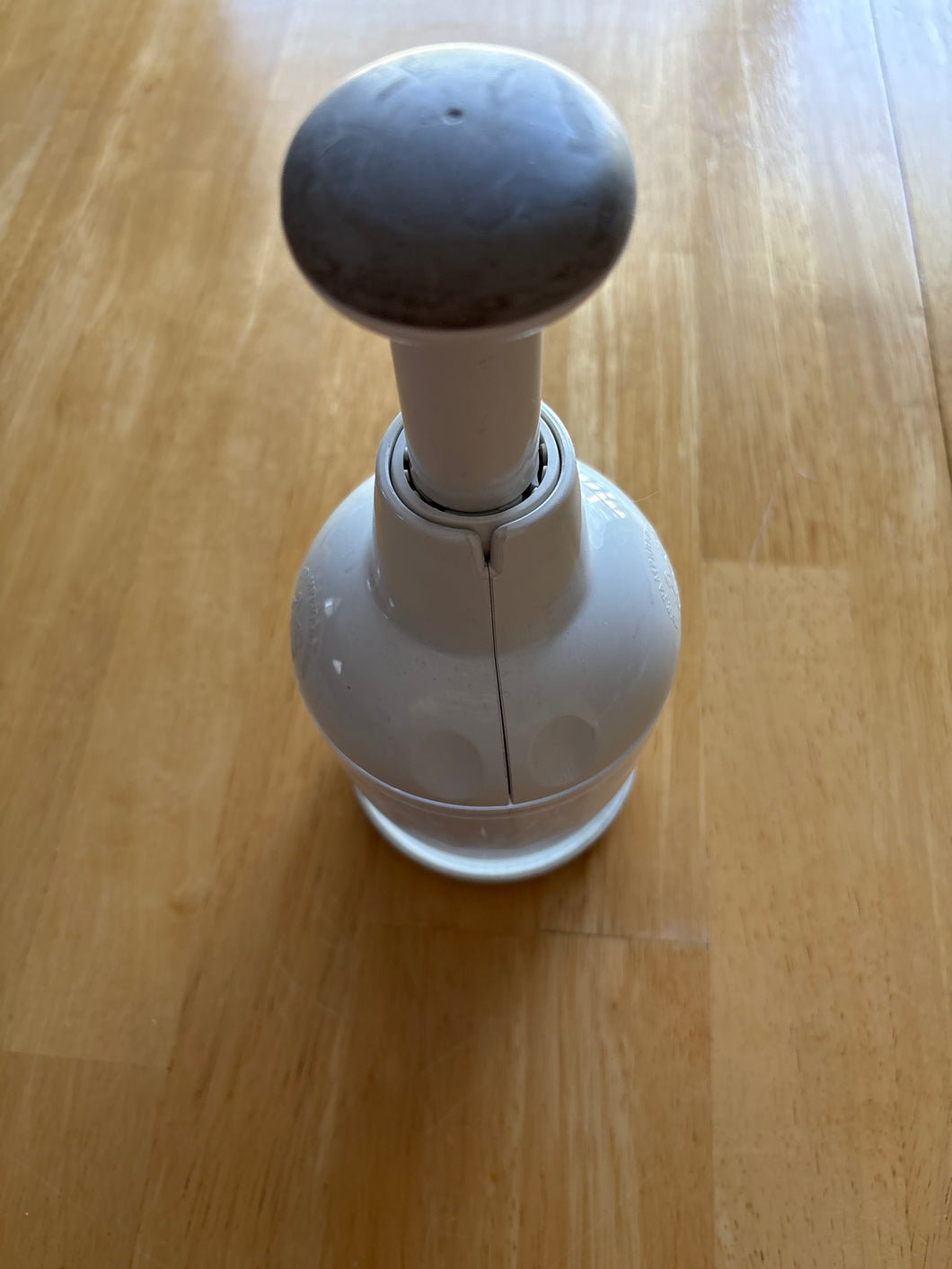 PAMPERED CHEF FOOD CHOPPER