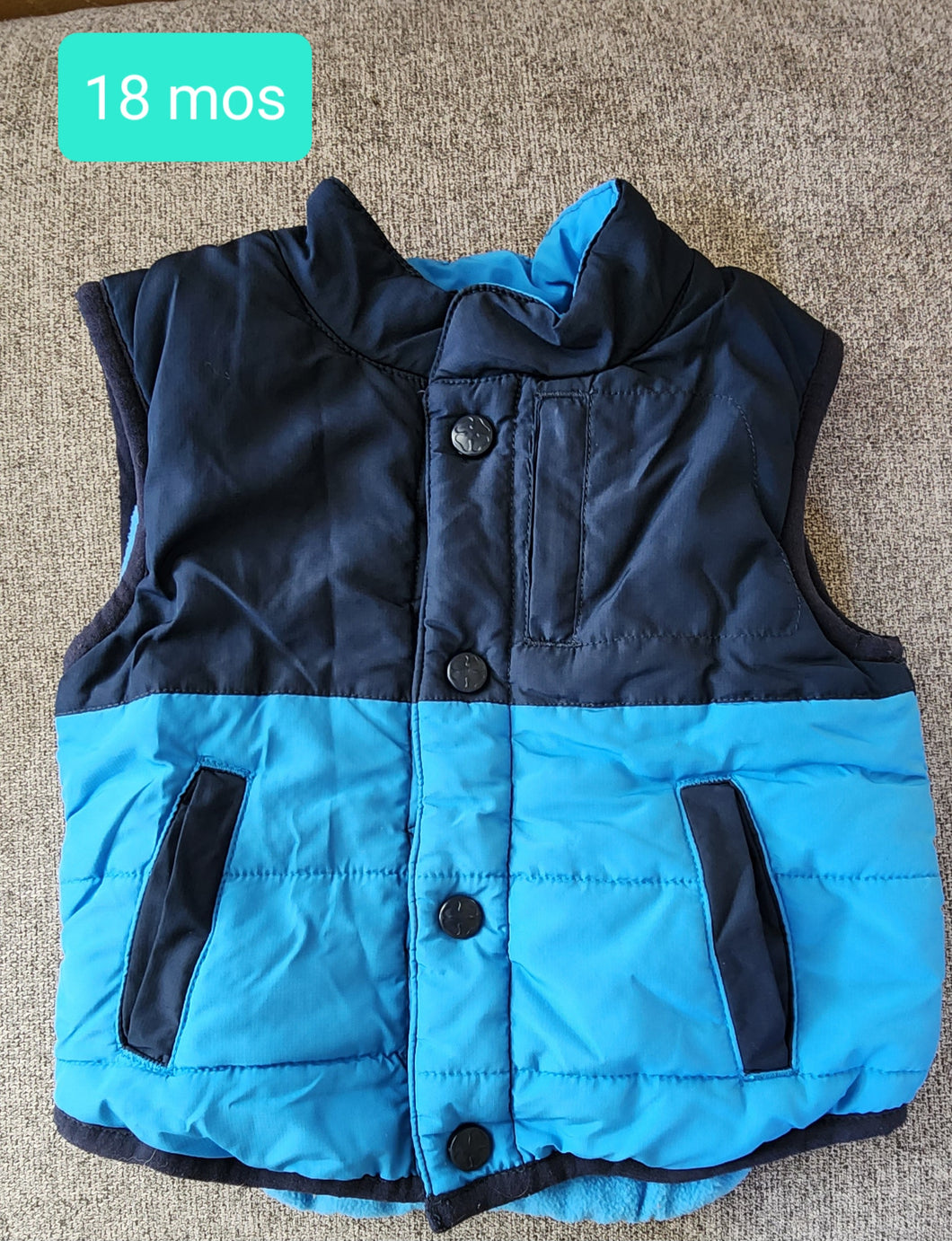 2 toned blue vest Osh Kosh B'Gosh - size 18 Months