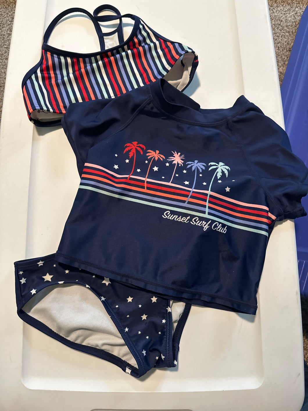 Art class- fits smaller 3 pc bathing suit - size Kids 7