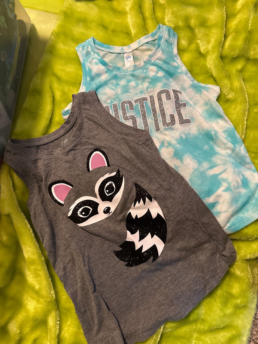 Justice 2 tank tops Raccoon and blue cloud - size Kids 8