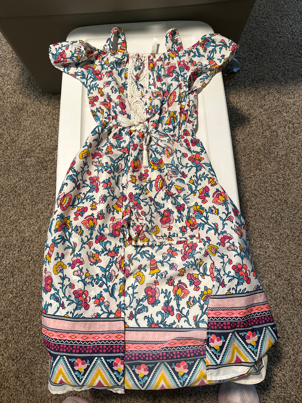 Japna romper dress White w/ flowers - size Kids 8