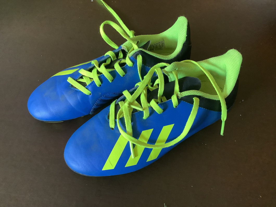 Adidas soccer cleats blue, yellow and black - size Shoes-youth  3.5