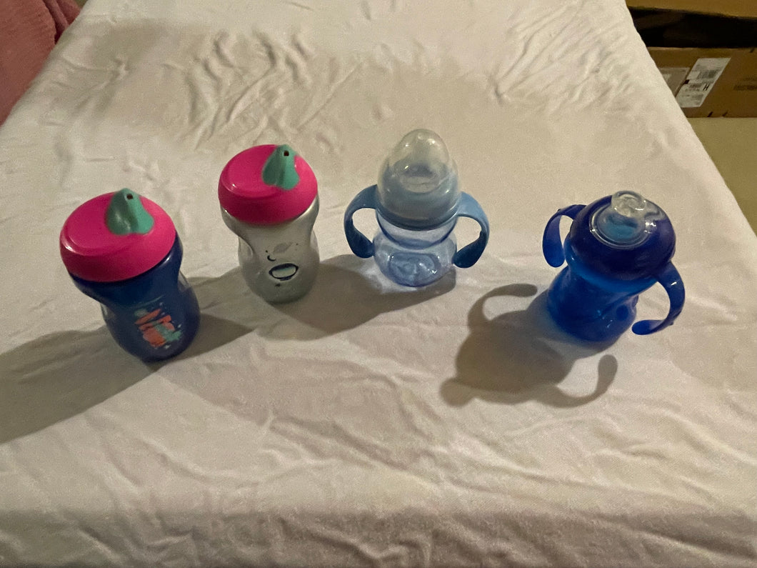 4 infant/toddler cups