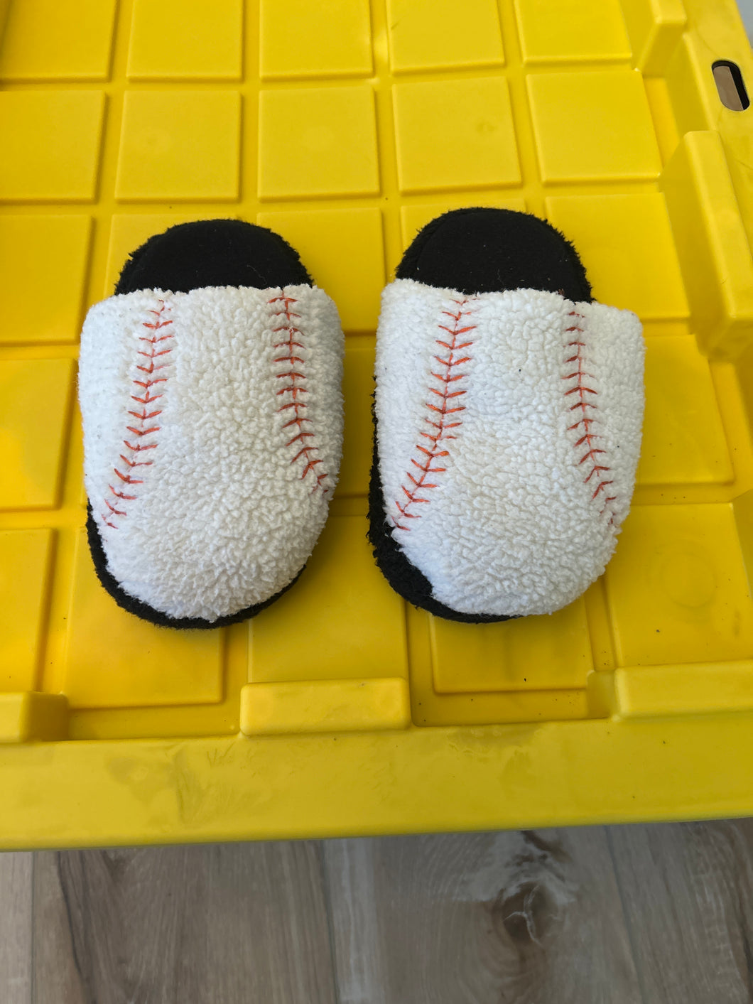 OldNavy BaseballSlippers - size shoes-youth   10