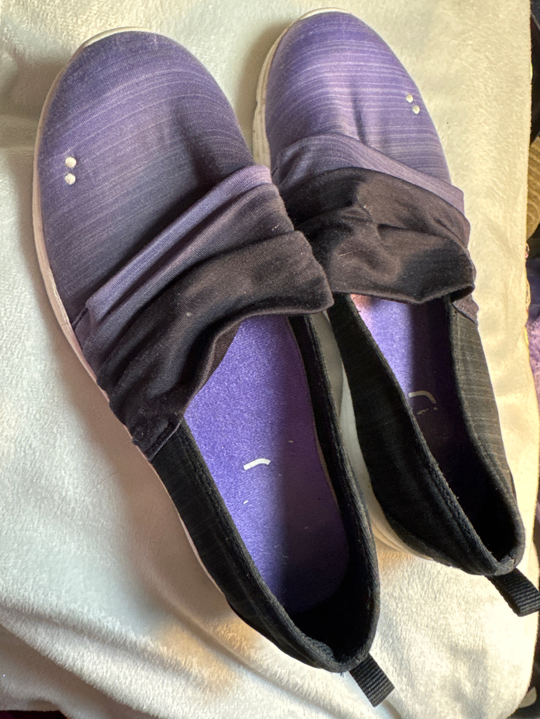 Ryka Black & Purple Slip on Shoes - size Shoes-Womens 7