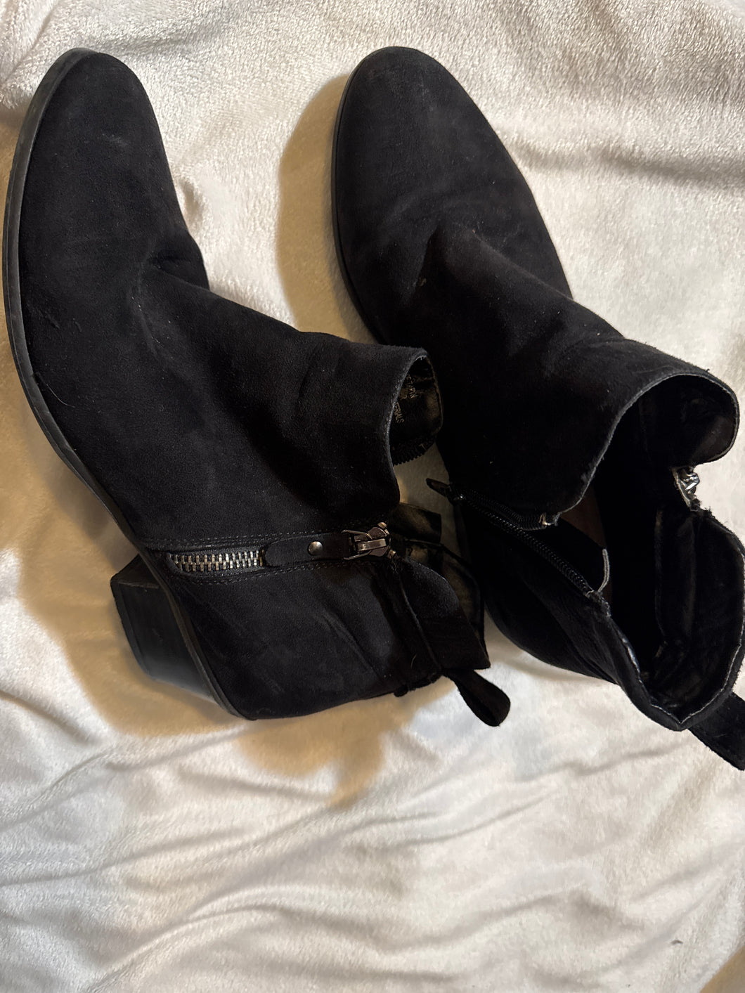 Black Relativity ankle Boots - size Shoes-Womens 7.5