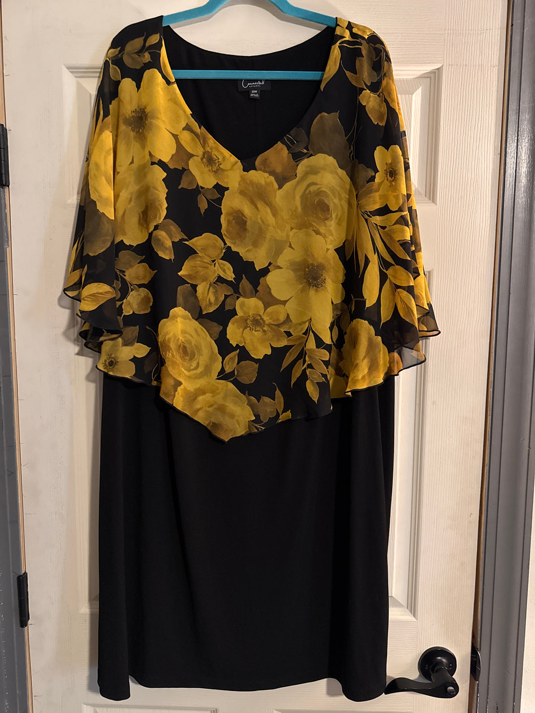Black/Yellow floral Dress - size Women XXL (20-22)