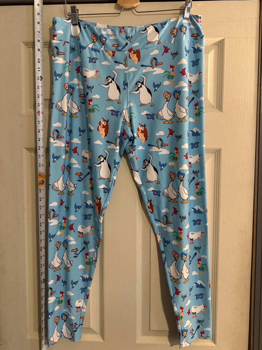 Disney Parks leggings Disney Birds 100% poly - size Women XL (14)