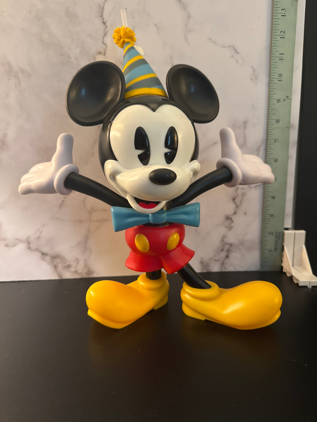 Disney Parks NEW Mickey Souvenir Sipper Cup