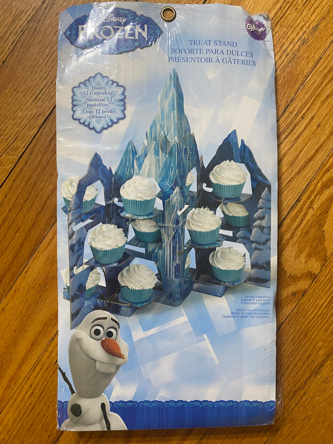 Frozen cupcake stand