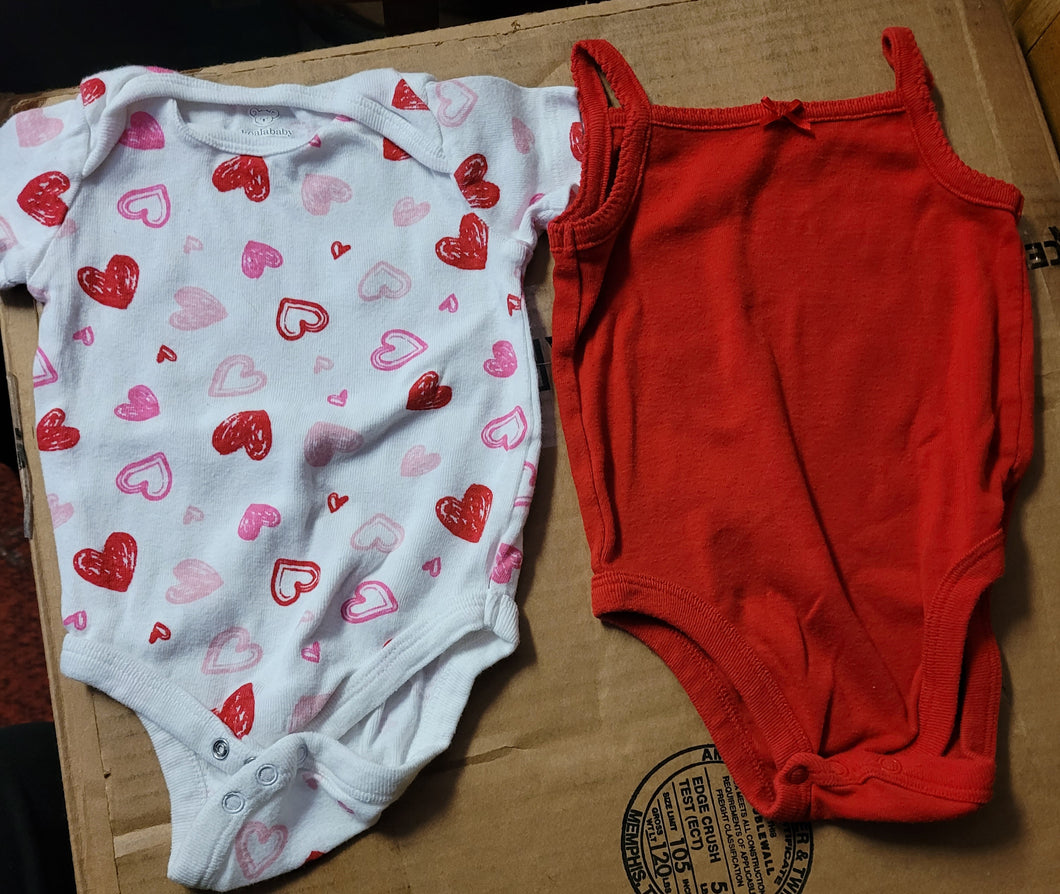 Tank  and oneise White w hearts oneise - size 3-6 Months