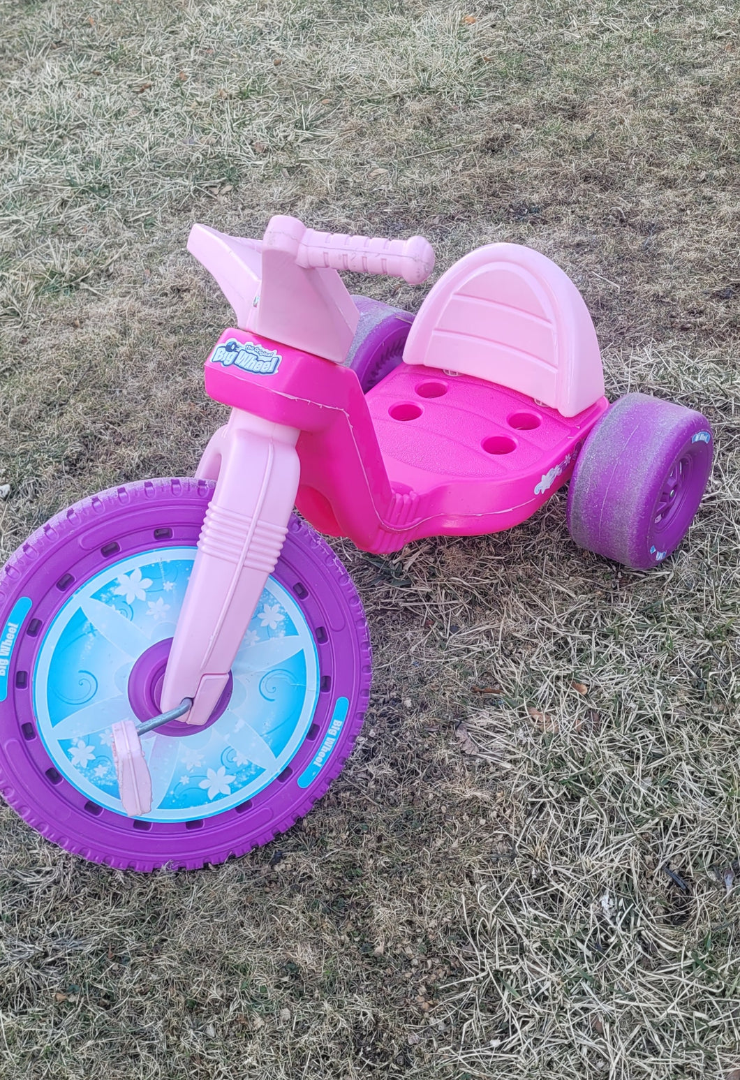 BIG Wheels  - Girls Pink Adjustable Seat.