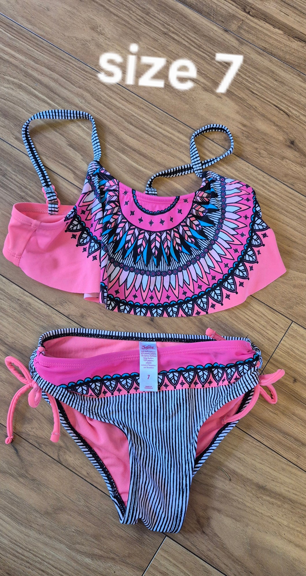swim suit size 7 HOT PINK - size Kids 7