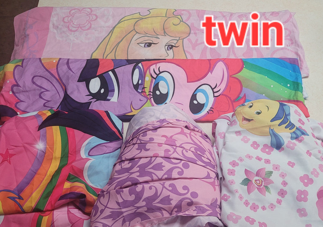 TWIN bedding girls pony , princess, mermaid - size Twin