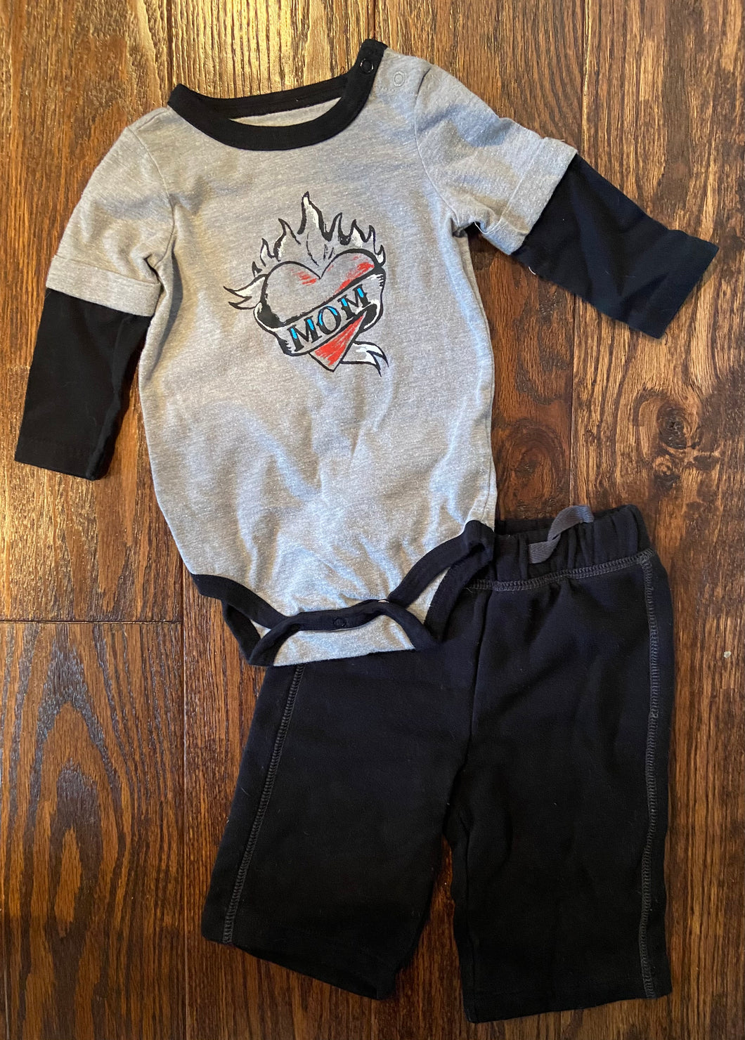 Circo 2 piece set 6M - size 6 Months