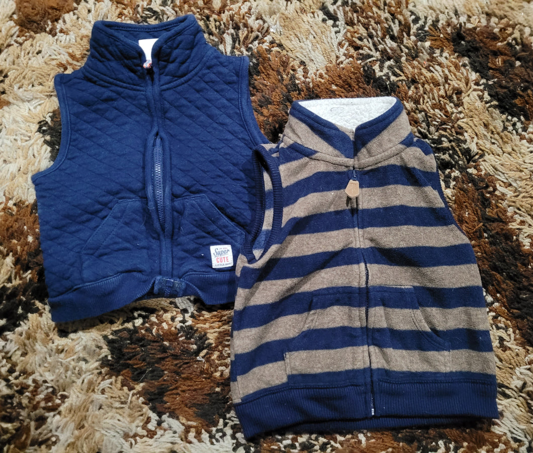 2 vests Blue and camouflage - size 18 Months