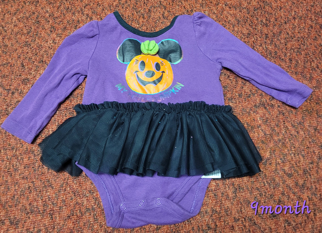 Disney pumpkin oneise Purple, long sleeve - size 9 Months