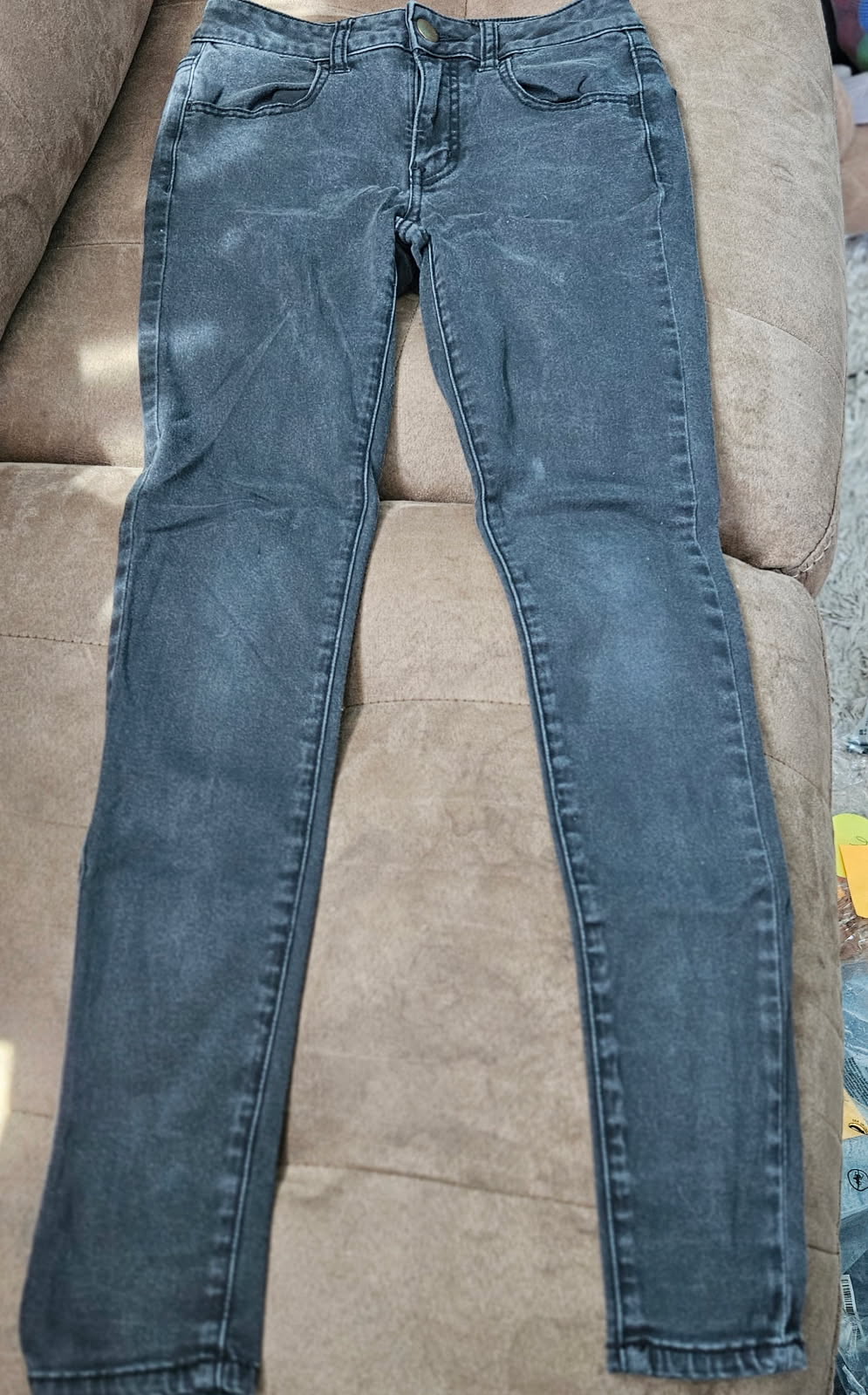 American eagle size 2 Black supper skinny - size Junior Girls XS (0-1)