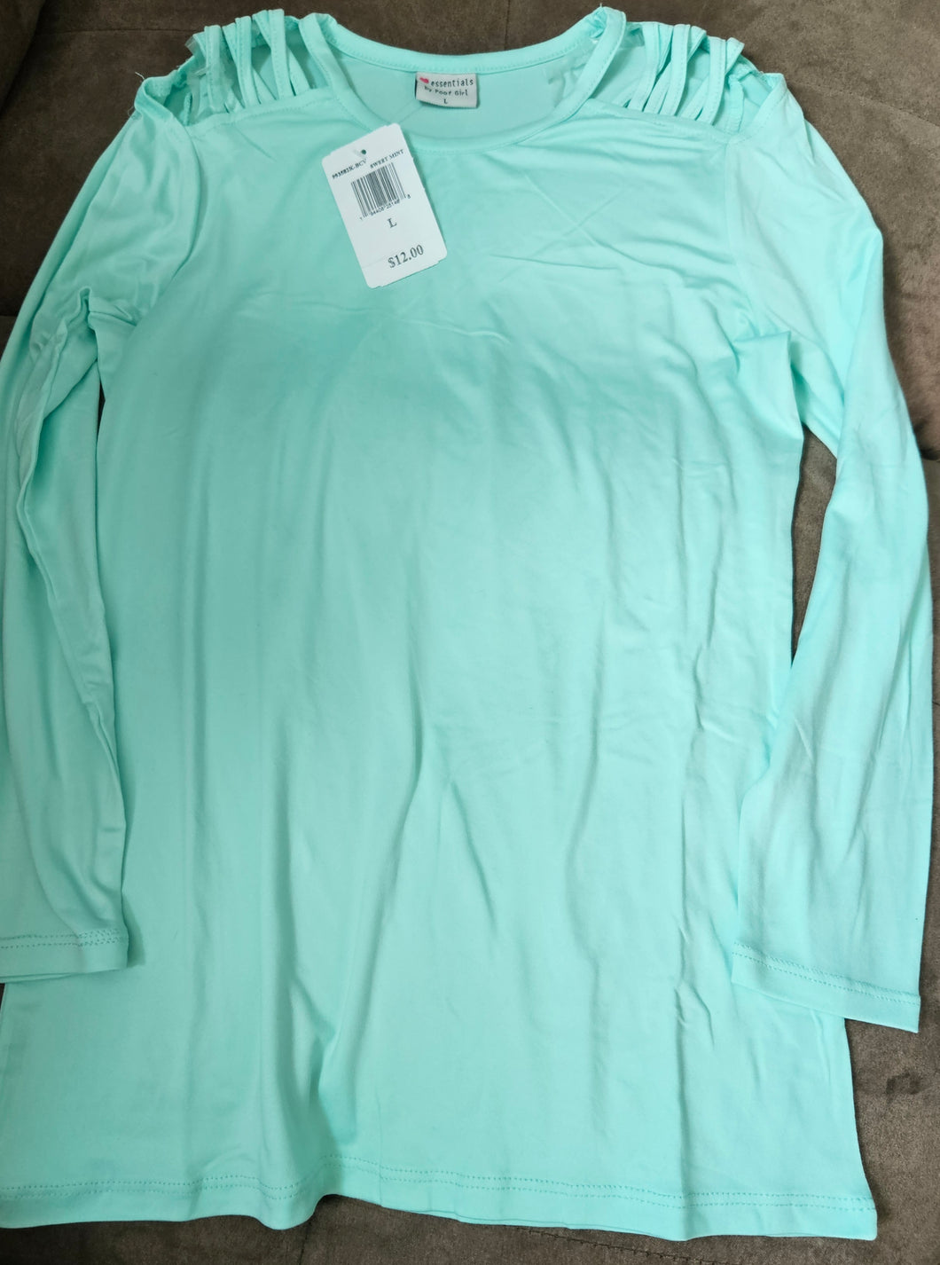 New large green top Shoulders open - size Kids 14