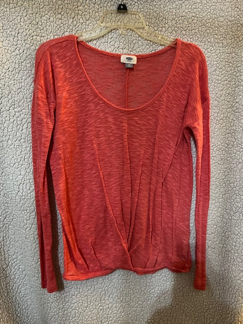 Old Navy red lg slv top - size Women M (8-10)