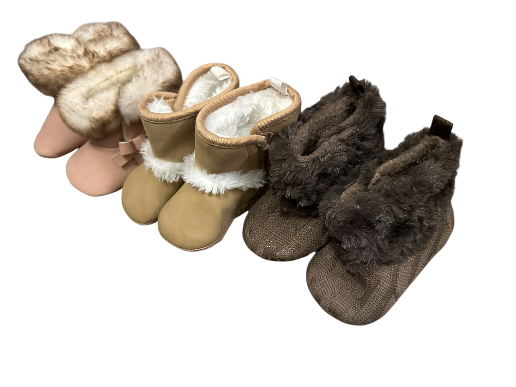 Baby Girl boots Sizes 0-6 months - size Shoes-Baby 0-2