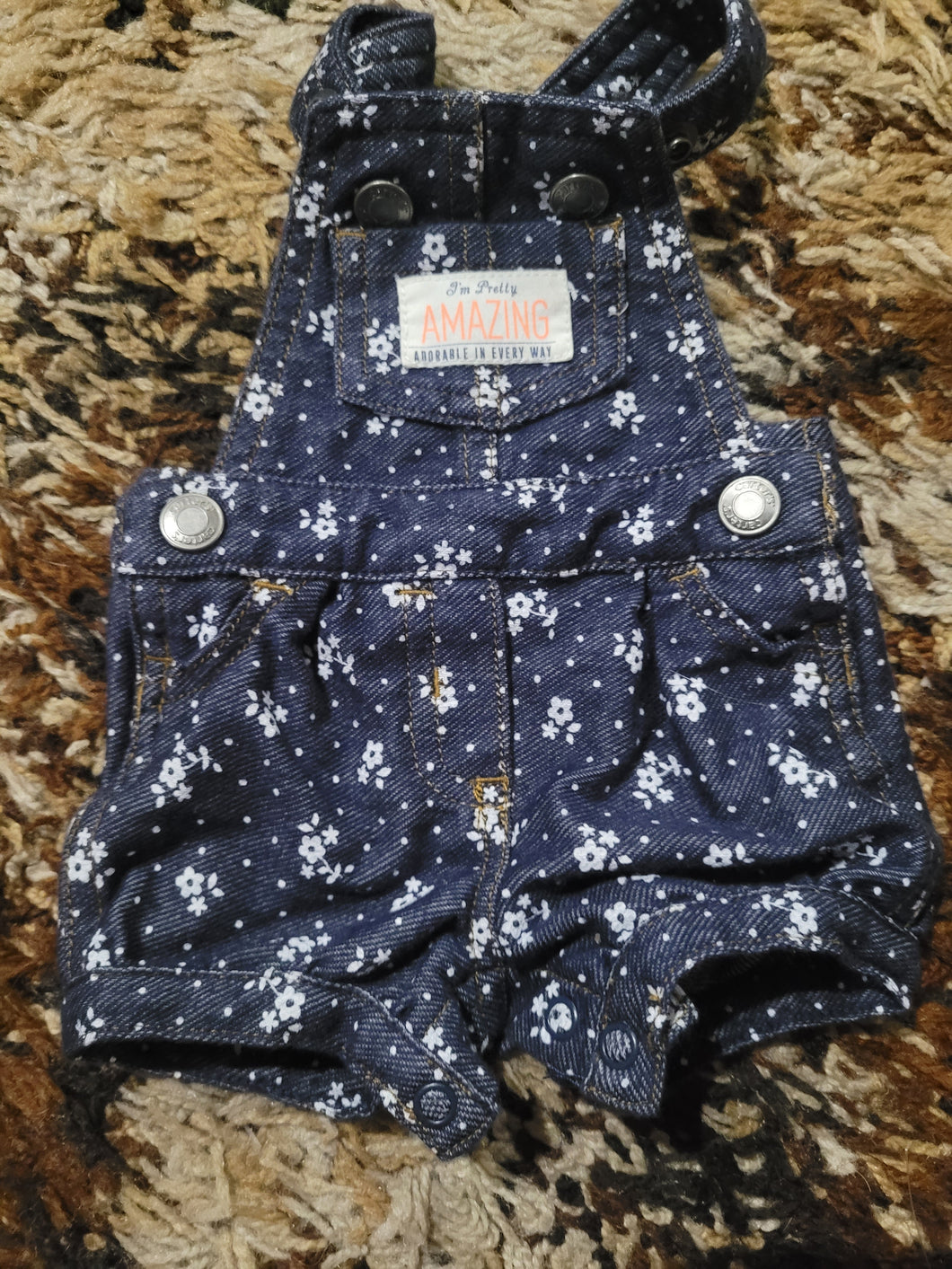 Flower overall shorts - size Newborn