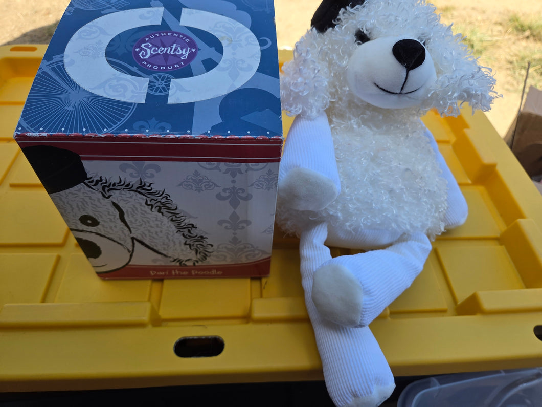 Scentsy poodle New has no  scent pak
