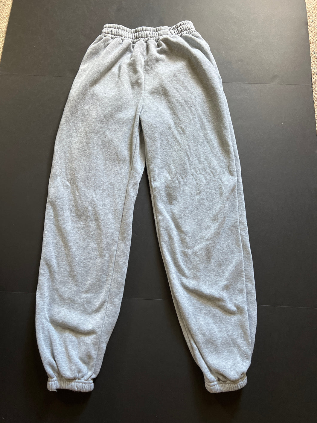 JOGGERS - GRAY - size Junior Girls M (7-9)
