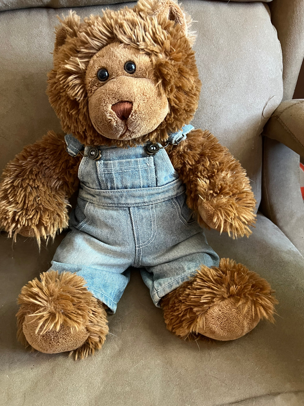 VERMONT TEDDY BEAR WITH OVERALLS -BROWN