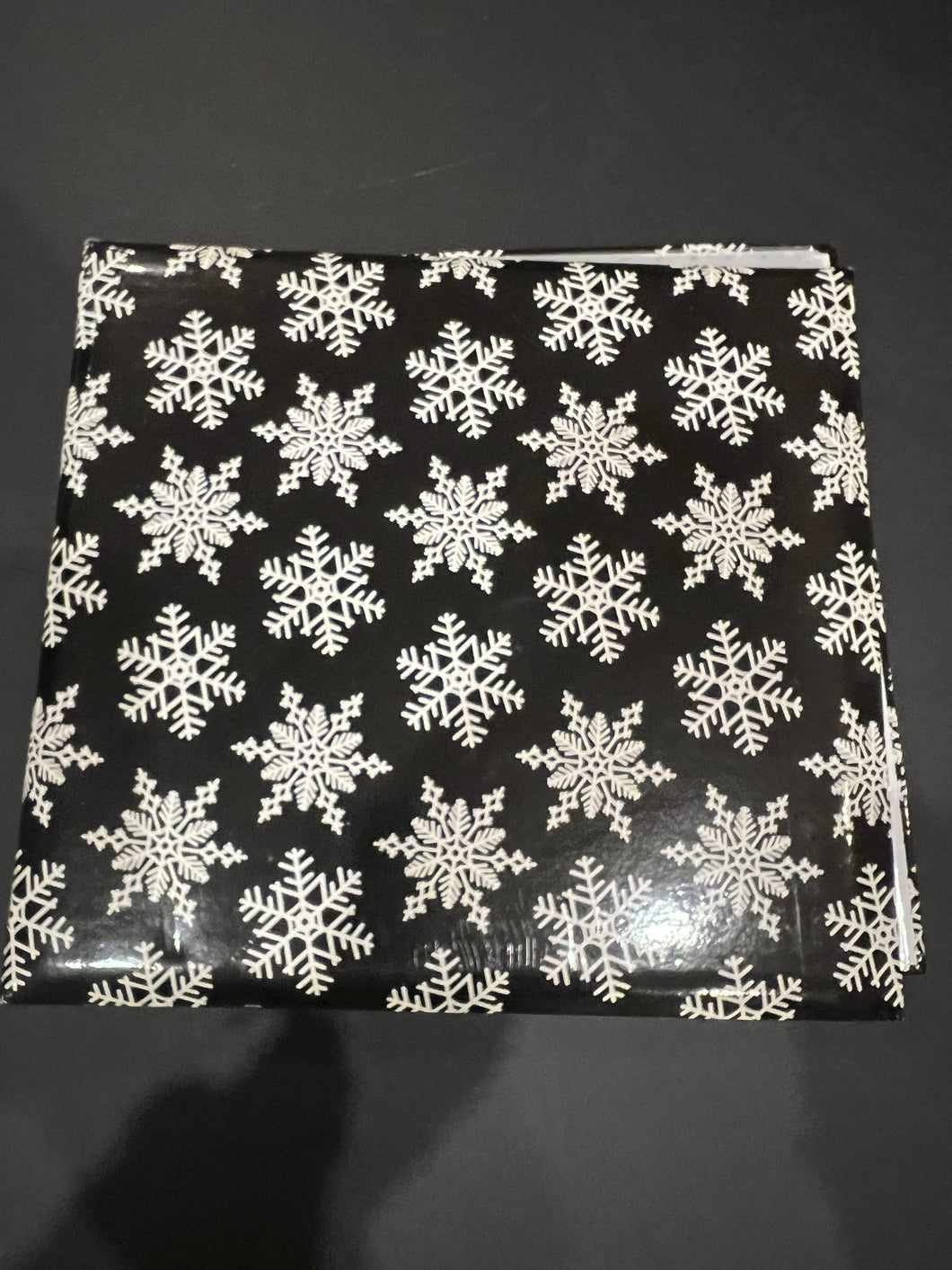 12X12 SCRAPBOOK BLACK W/SNOWFLAKES