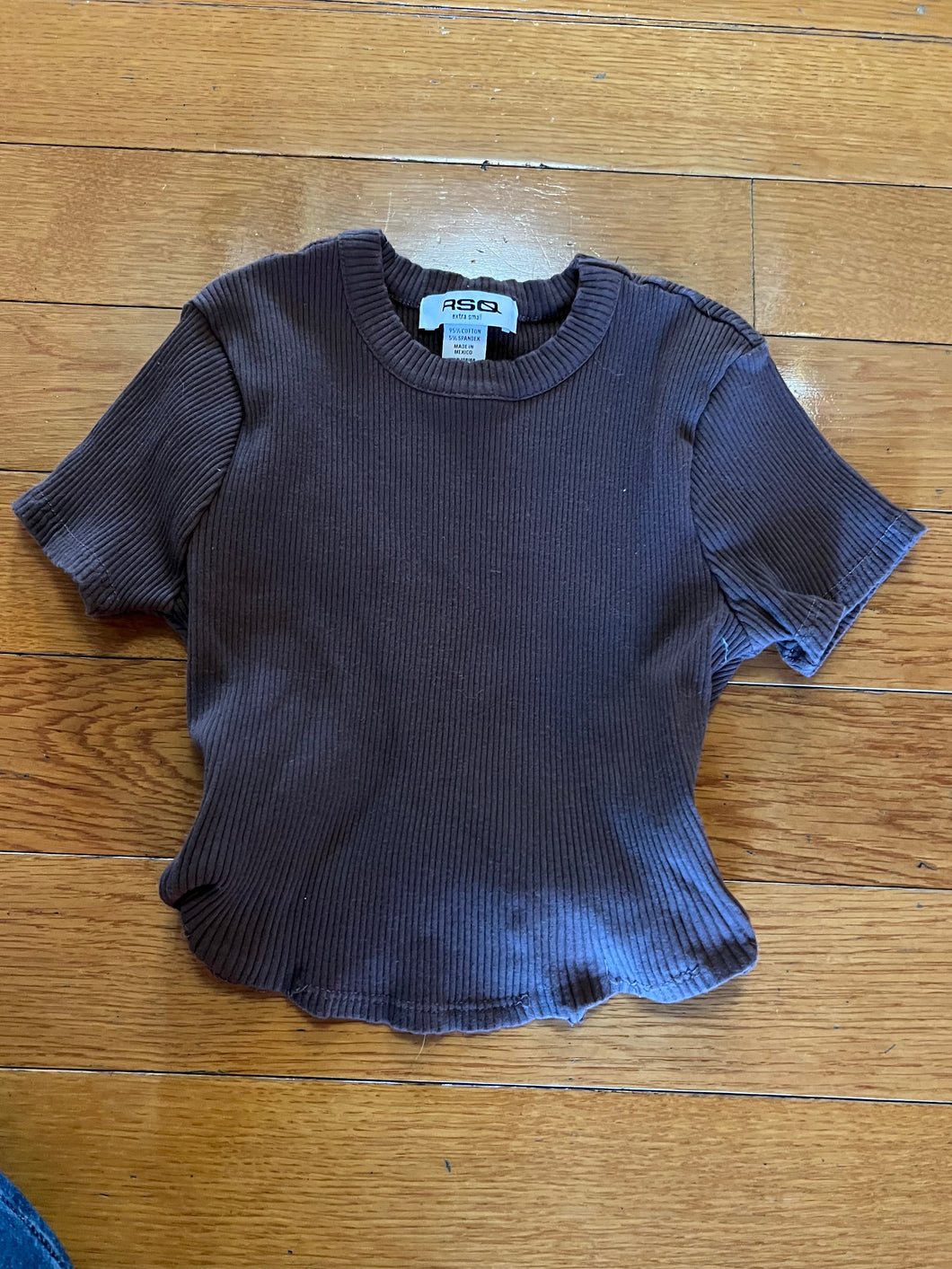 ASQ CROP SHIRT SHORT SLEEVE BROWN - size Junior Girls XS (0-1)
