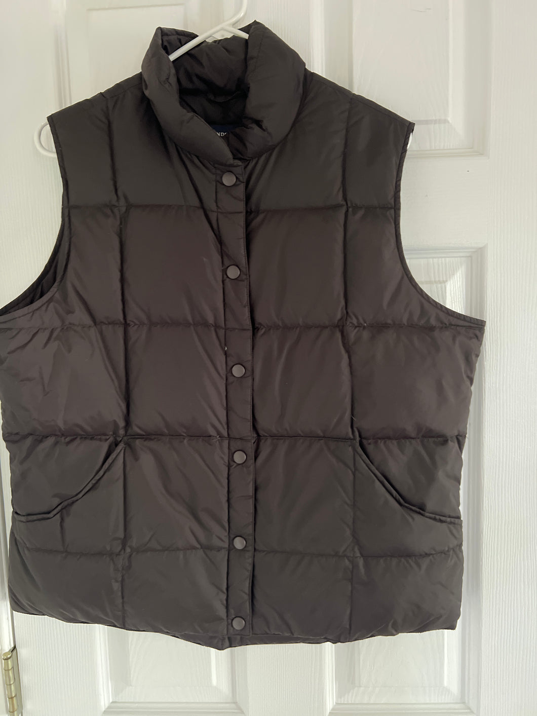 LANDS END PUFFER VEST DARK BROWN - size Women L (12)