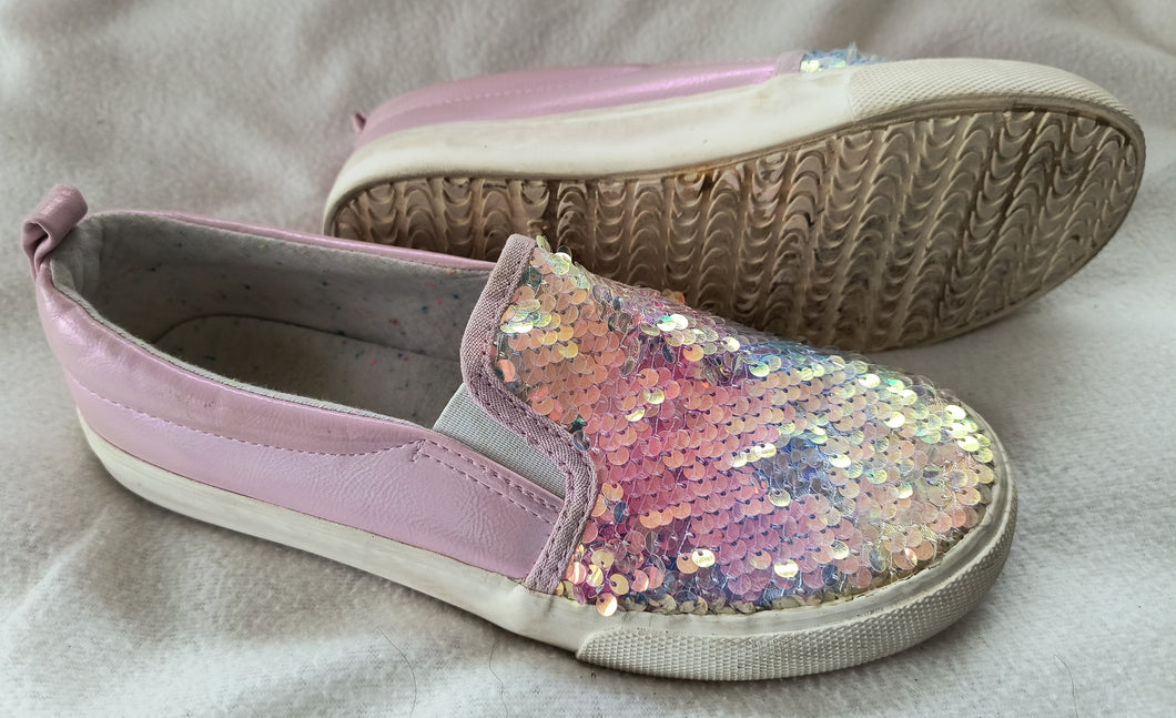 Cat & Jack slip ons Pink w/pastel rainbow - size Shoes-youth 4